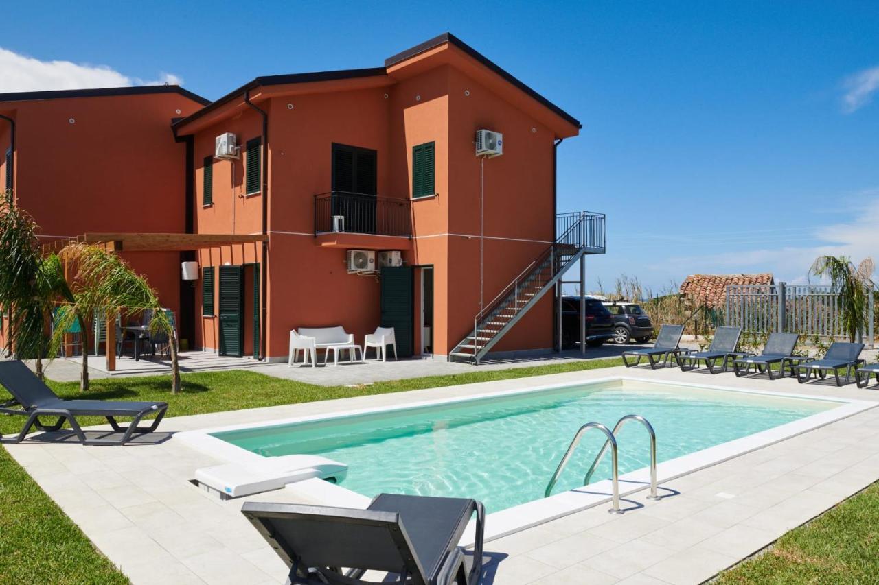 Salinelle Rooms Lascari Exterior photo